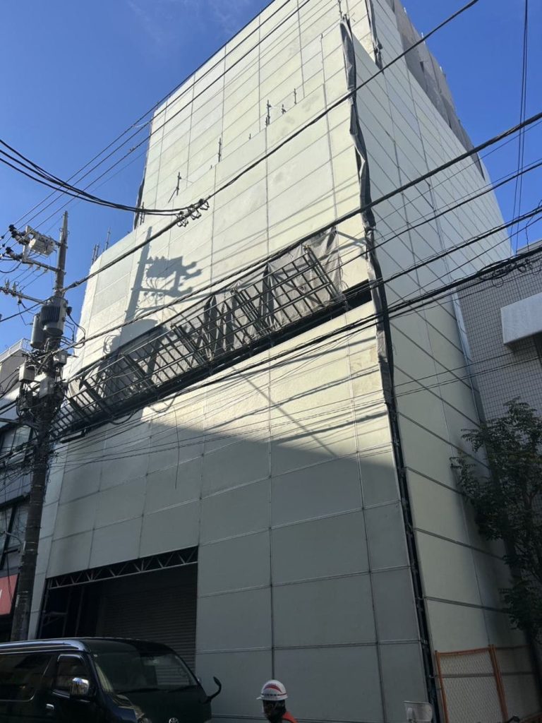 某解体工事（防音パネル）